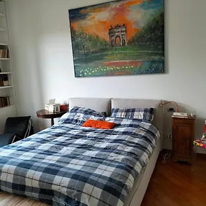 Affittacamere Stanza Nr 4 In Incantevole In Zona Solari, Milano